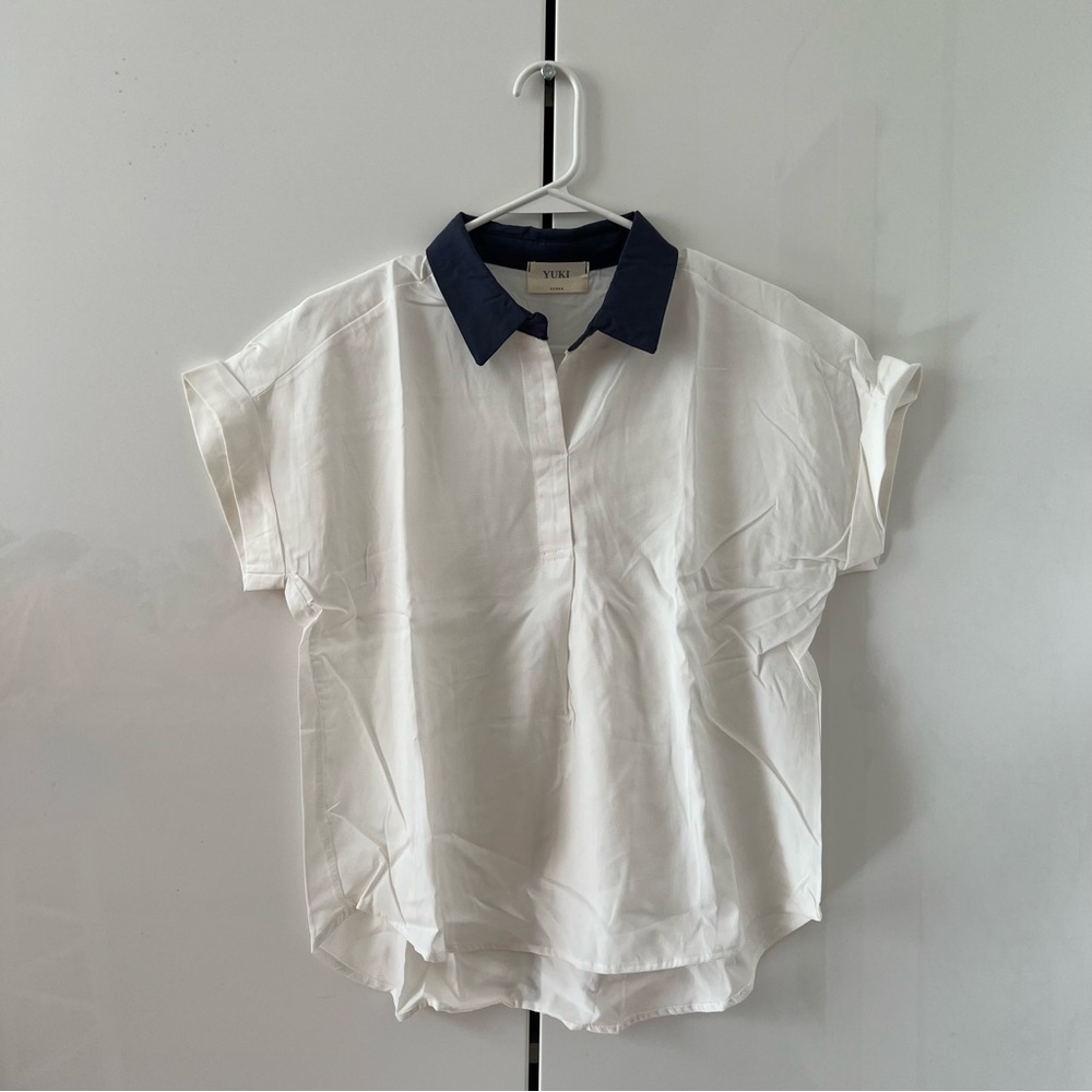 White Blouse w/ Navy Blue Collar Top